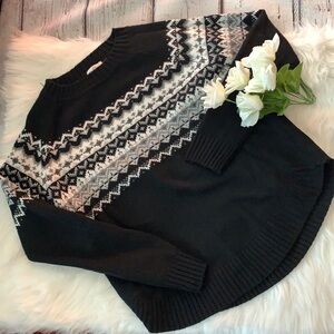 SO Women Winter Black & White Sweater Size Medium